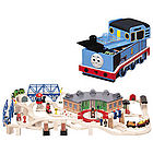 Roundhouse Set in Thomas Box
